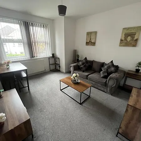 Jefferson Avenue Apartment-2